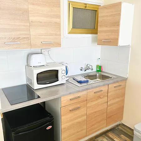 Antonis G. Apart-hotel 3*