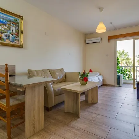 Antonis G. 3* Voróklini