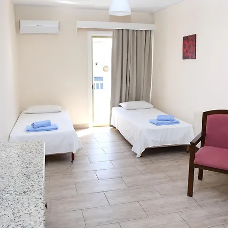 Antonis G. Aparthotel Oroklini