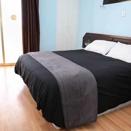 Antonis G. Apartmanhotel 3*