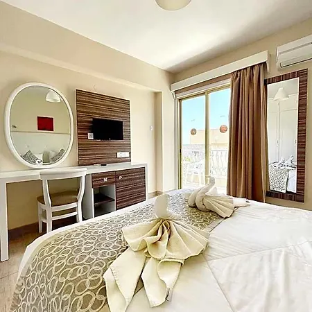 Antonis G. Apartmanhotel Voróklini