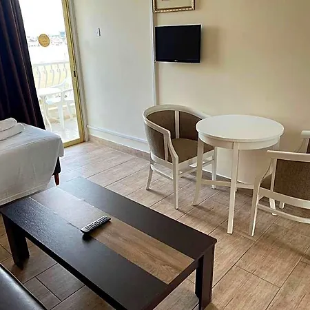 Aparthotel Antonis G. Voroklini