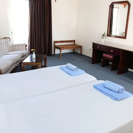 Hotel apartamentowy Antonis G.