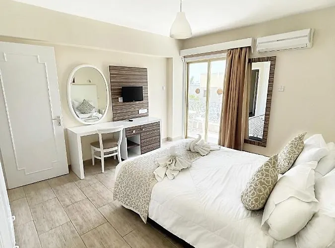 Aparthotel Antonis G.