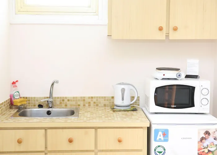 Antonis G. Aparthotel